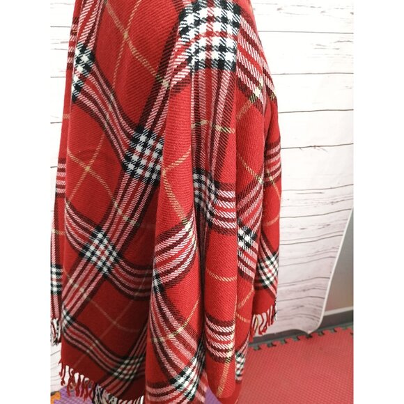 V FRAAS Women’s Red Tartan Plaid Fringe Wrap Scarf Poncho Topper Germany Made OS - Picture 6 of 7